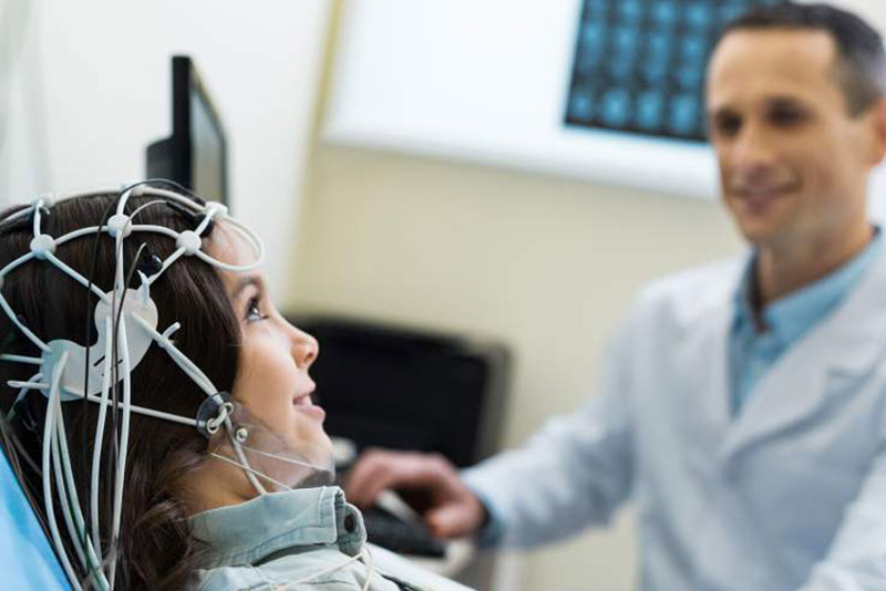 Nezgodne možganske poškodbe 4 - - Neuromedis - Neuromedis - qeeg meritve